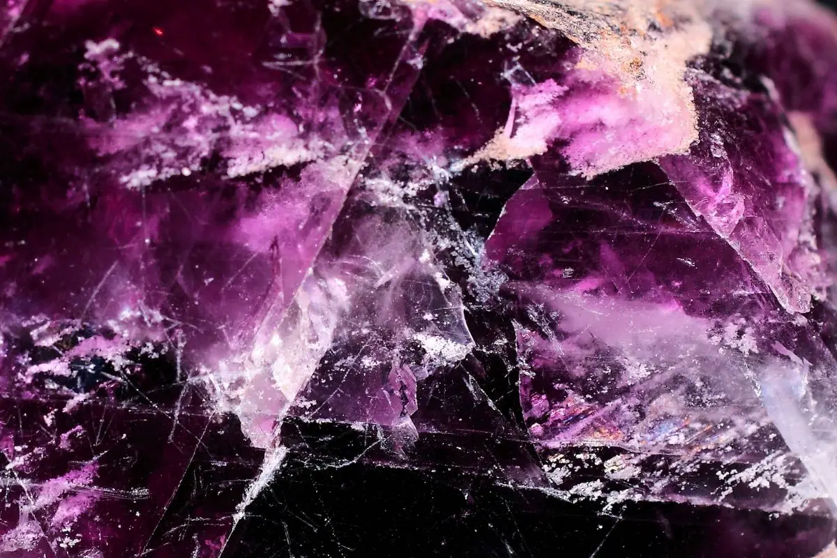 A Guide To The Most Powerful Purple Crystals (9)