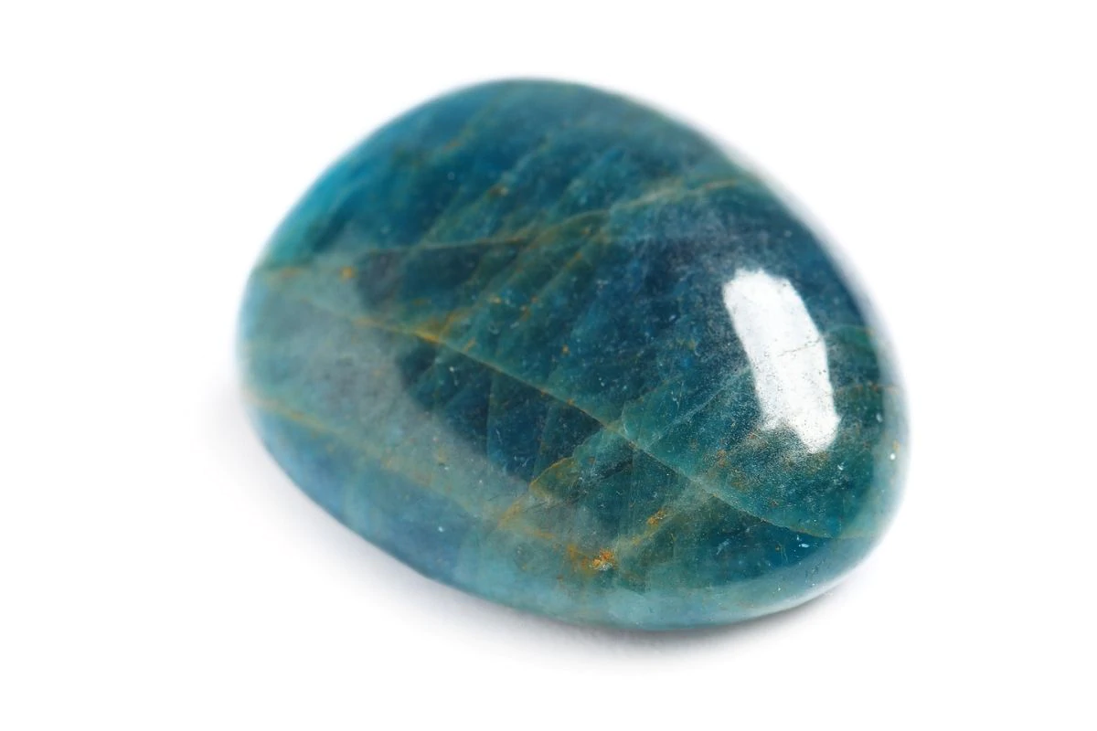 A Guide To The Tantalizing Teal Gemstones You Must Know About