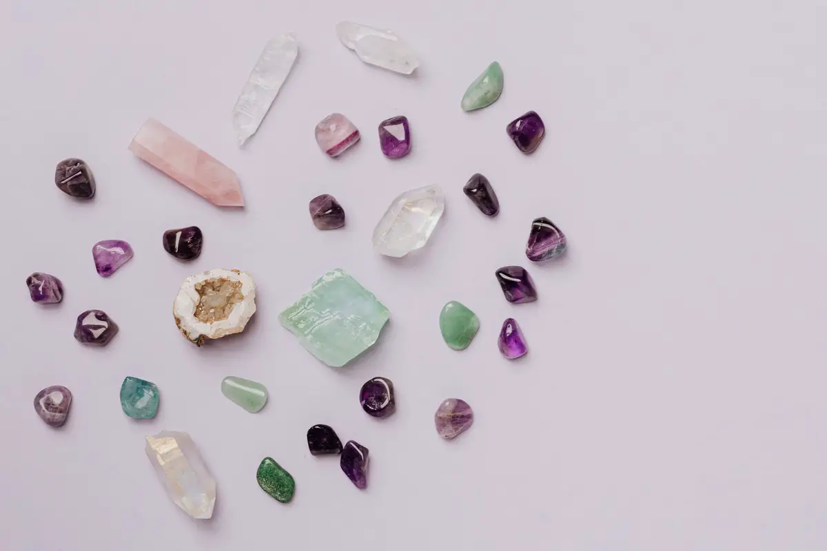 Crystals Heal All Wounds - 15 Enchanting Crystals For Emotional Healing