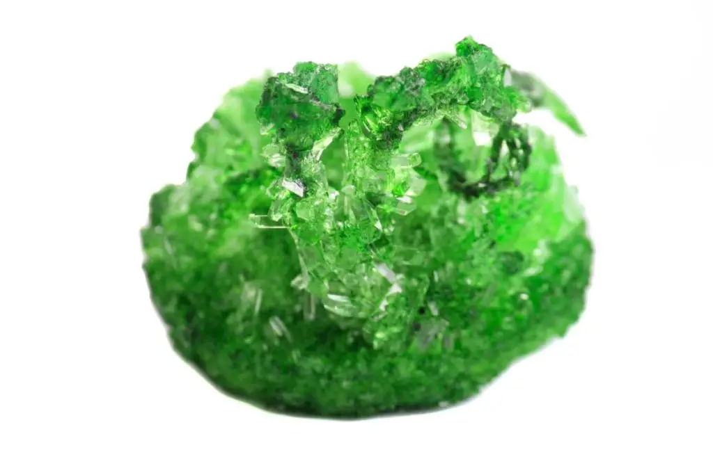 Give Give Green A Chance - A Guide To Dark Green Crystals A Chance - A Guide To Dark Green Crystals