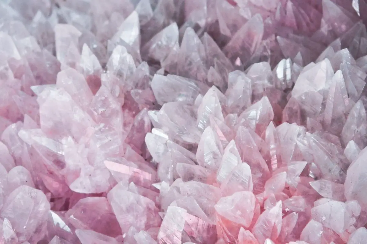 Keep Calm - 17 Charming Crystals To Help Keep You Calm
