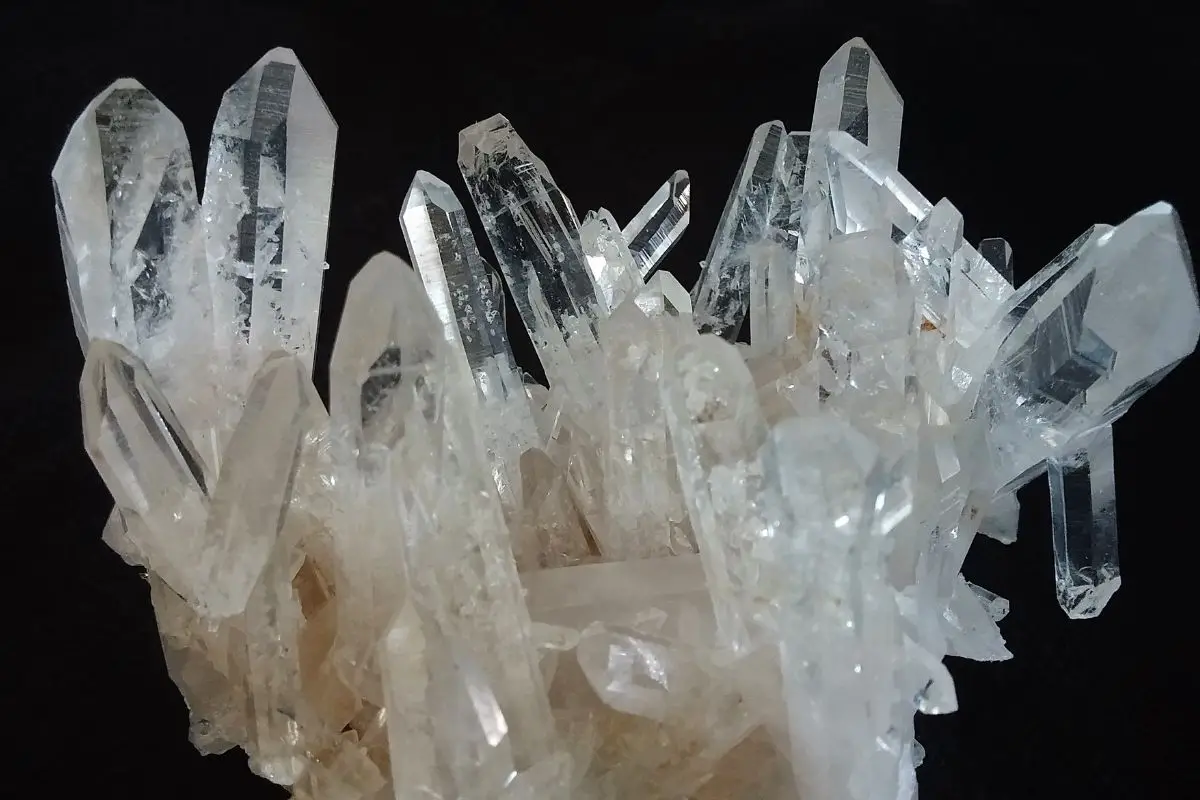 Keep Calm - 17 Charming Crystals To Help Keep You Calm