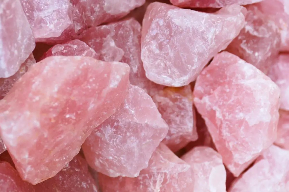 Light Pink Is The New Black - A Guide To Light Pink Gemstones (3)