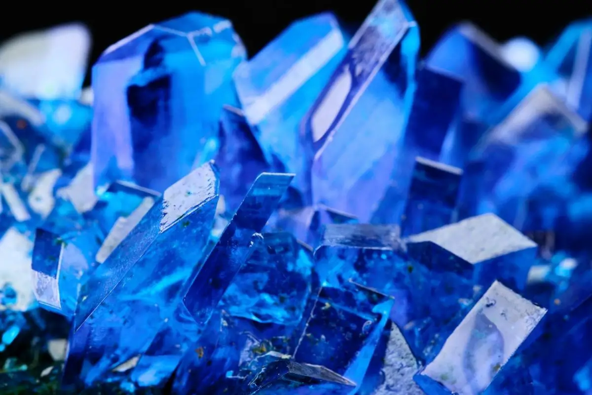 Strong Sapphire Crystals You Need In Your Life (12)