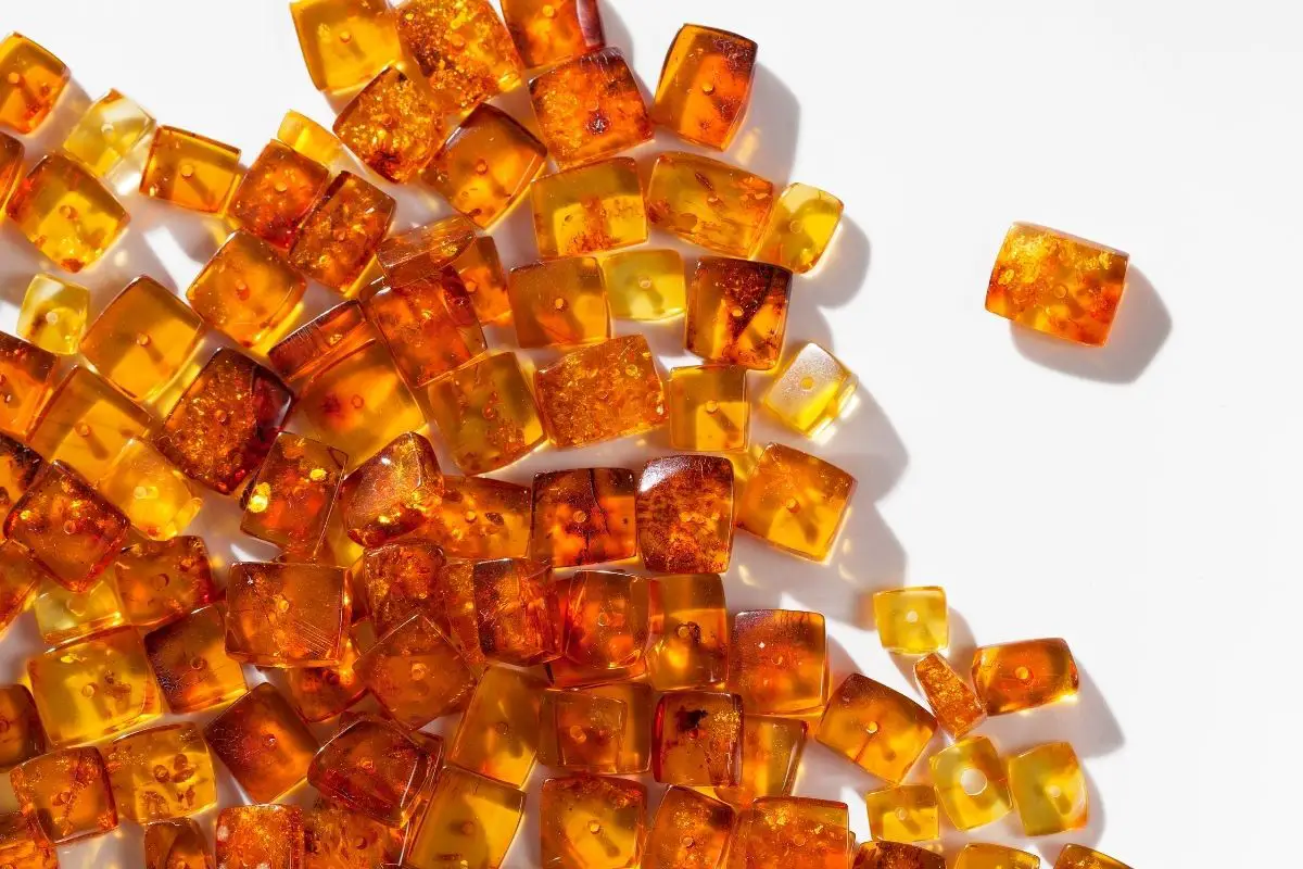 The Awesome Meanings of The Color Amber