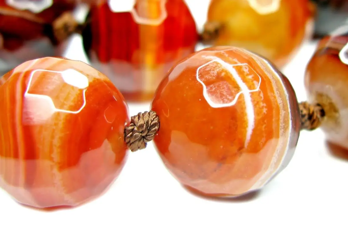 The Must-Have Orange Gemstones To Get You Through The Day (17)