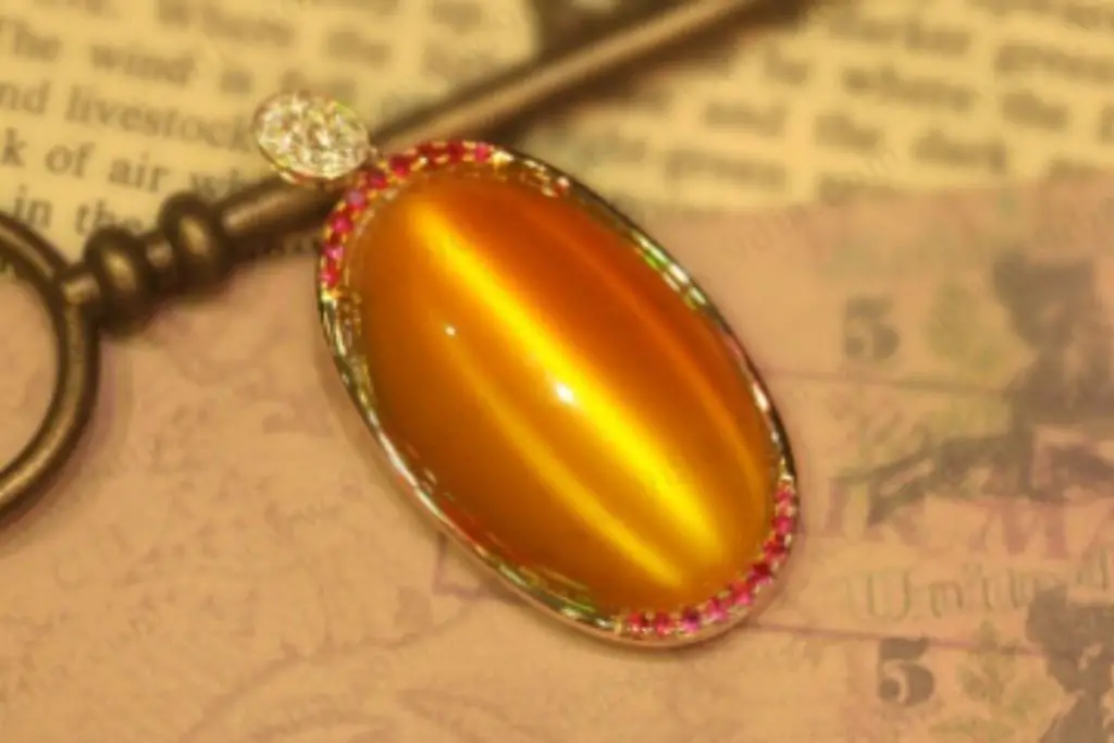 Yellow Cat's Eye Opal